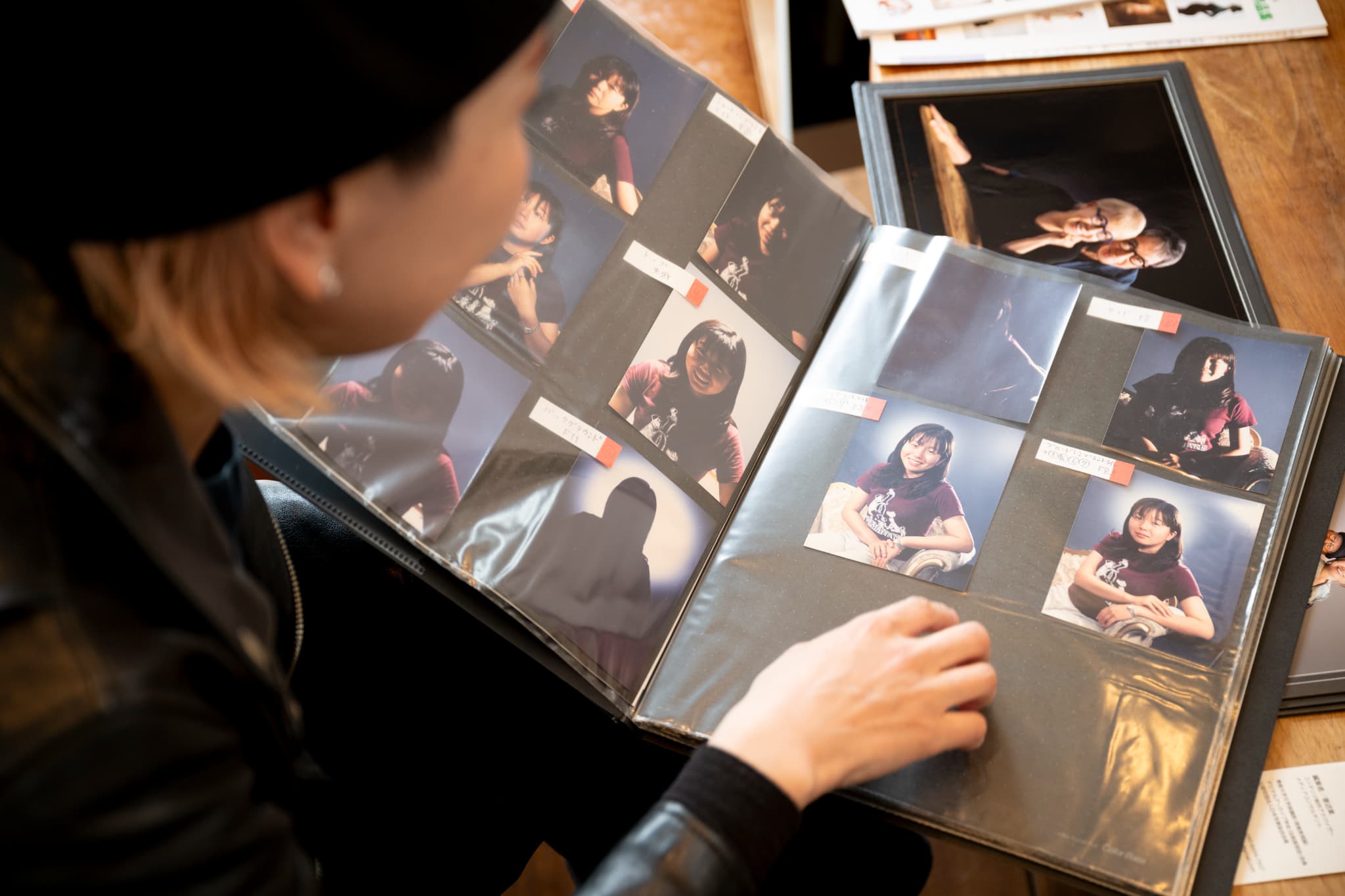 学生時代、講義で撮影した写真のファイル。植田さんの学びの軌跡でもある